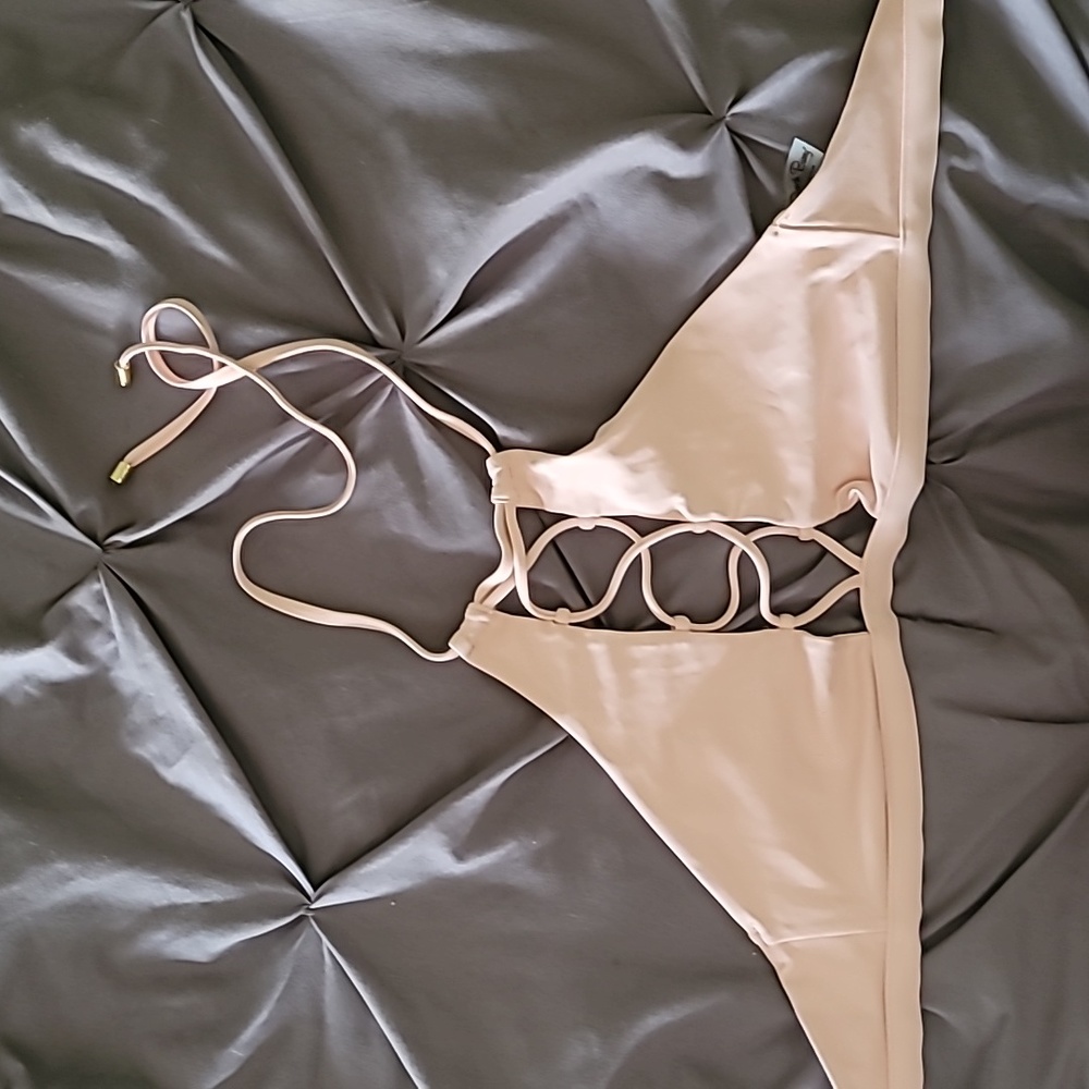 Beach bunny bikini top